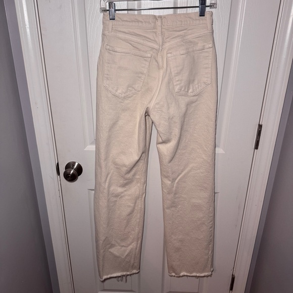 Abercrombie & Fitch Butter Yellow The '90s Relaxed High Rise Jean - Picture 9 of 14